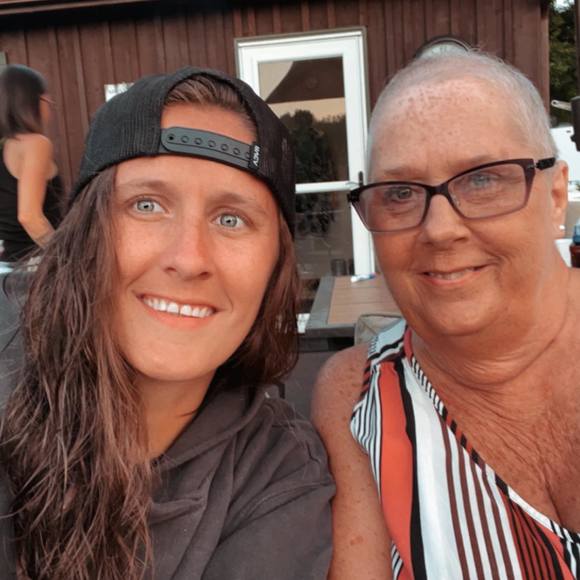 Meet your Posher, Steph - Picture 1 of 1